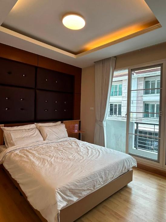 picture For Rent BAAN KLANG MUANG S-SENSE RAMA 9 - LADPRAO  - 6/18
