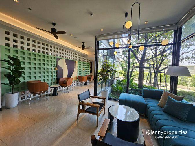 picture Sky-High Loft Living! Fully Furnished with In-Unit Washer-Dryer Combo 🧺 - 16/17
