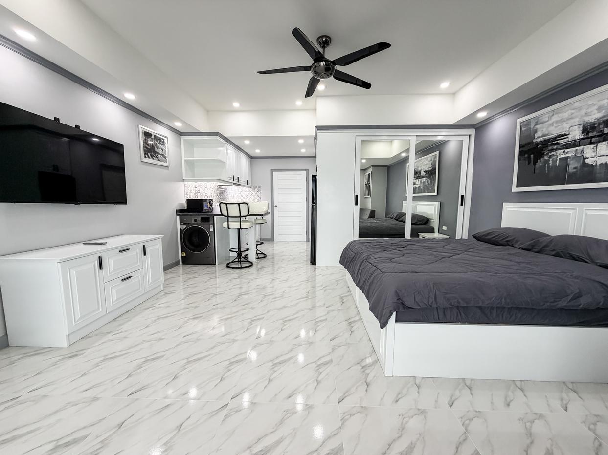 picture Grand View Condo Studio for Sale Foreign Quota Na Jomtien - 1/13