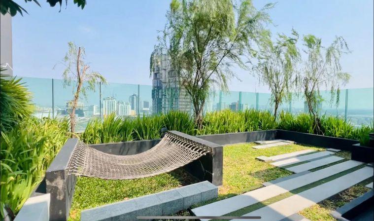 รูป Rhythm Sukhumvit 36-38 ห้อง 1 นอน แต่งครบเฟอร์ฯ จัดเต็ม โซฟาใหญ่นั่งสบาย ระเบียงกว้างวิวเปิดโล่ง หิ้วกระเป๋าเข้าอยู่เลย - รูปที่ 13/21