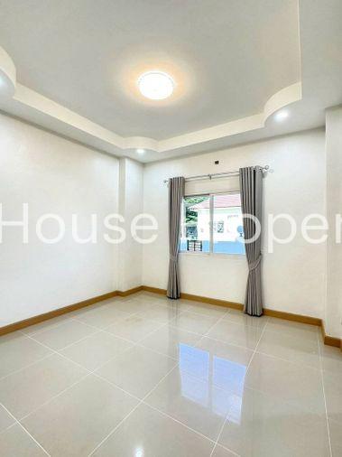 picture Newly renovated corner house in a prime location at Sahaphap 6 Village, Laem Chabang. - 7/17