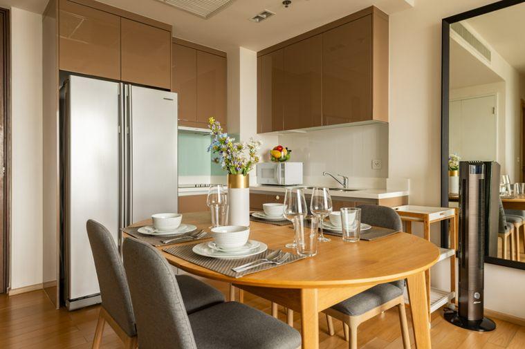 รูป SIRI at Sukhumvit 2 Bed แต่งครบมินิมอลญี่ปุ่น ห้องโปร่งรับลมวิวแม่น้ำทิศใต้ มีอ่างอาบน้ำ ห้องจริงสวยพร้อมเข้าอยู่ - รูปที่ 8/17
