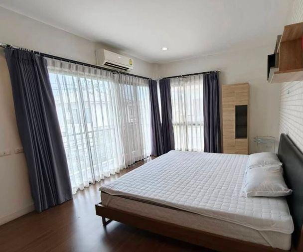 รูป HR3577ให้เช่าบ้านเดี่ยวหรู 3 ชั้น 400 ตร.ม. หมู่บ้านลุมพินี สวนหลวง ร.9 ใกล้โรงเรียนนานาชาติ ICS / TSIS - รูปที่ 9/23