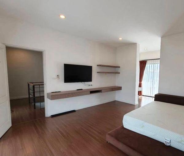 รูป HR3577ให้เช่าบ้านเดี่ยวหรู 3 ชั้น 400 ตร.ม. หมู่บ้านลุมพินี สวนหลวง ร.9 ใกล้โรงเรียนนานาชาติ ICS / TSIS - รูปที่ 8/23