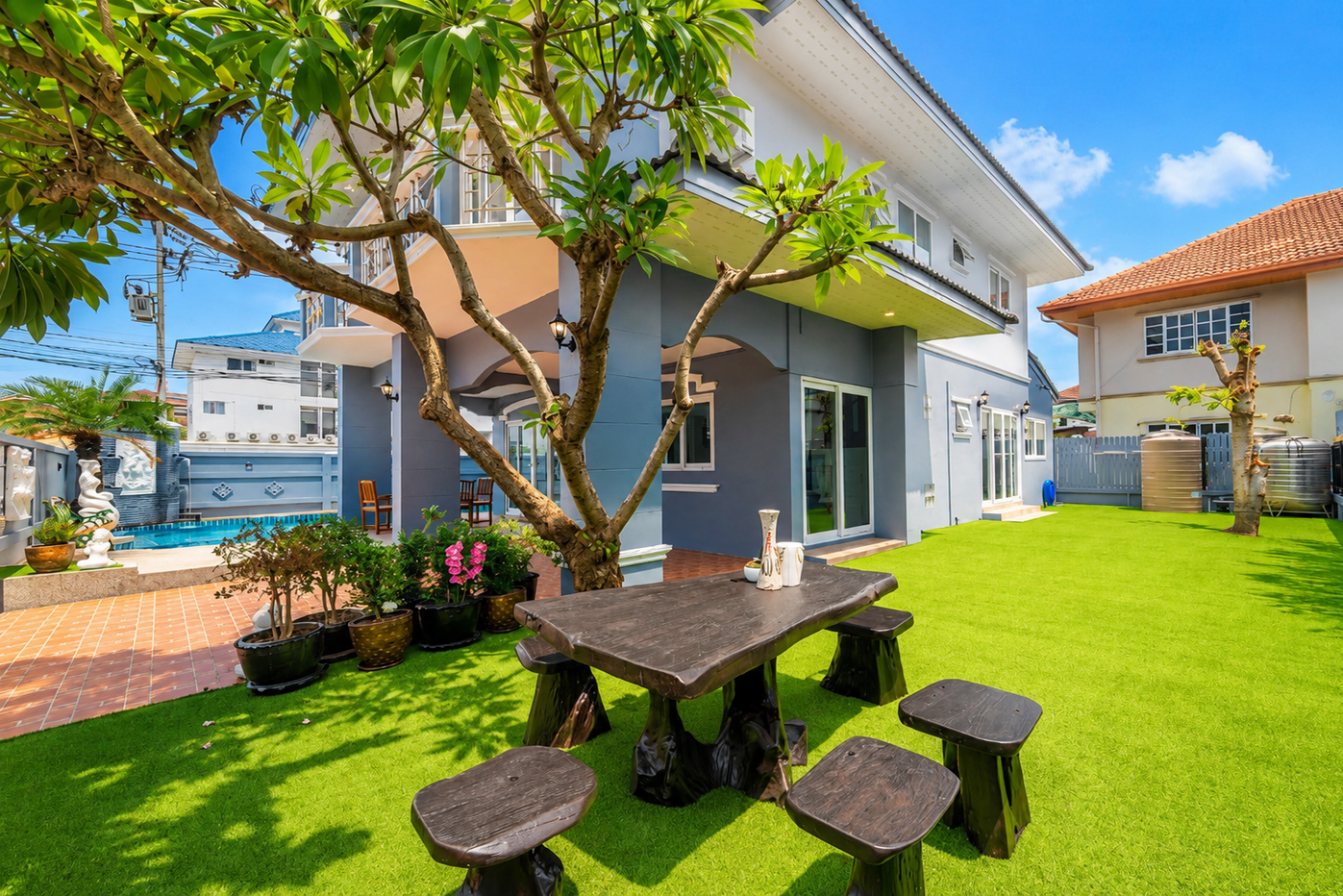 รูป Luxury Pool Villa for Rent in Chaiyaphruek East Pattaya 5Bedroom - รูปที่ 15/19