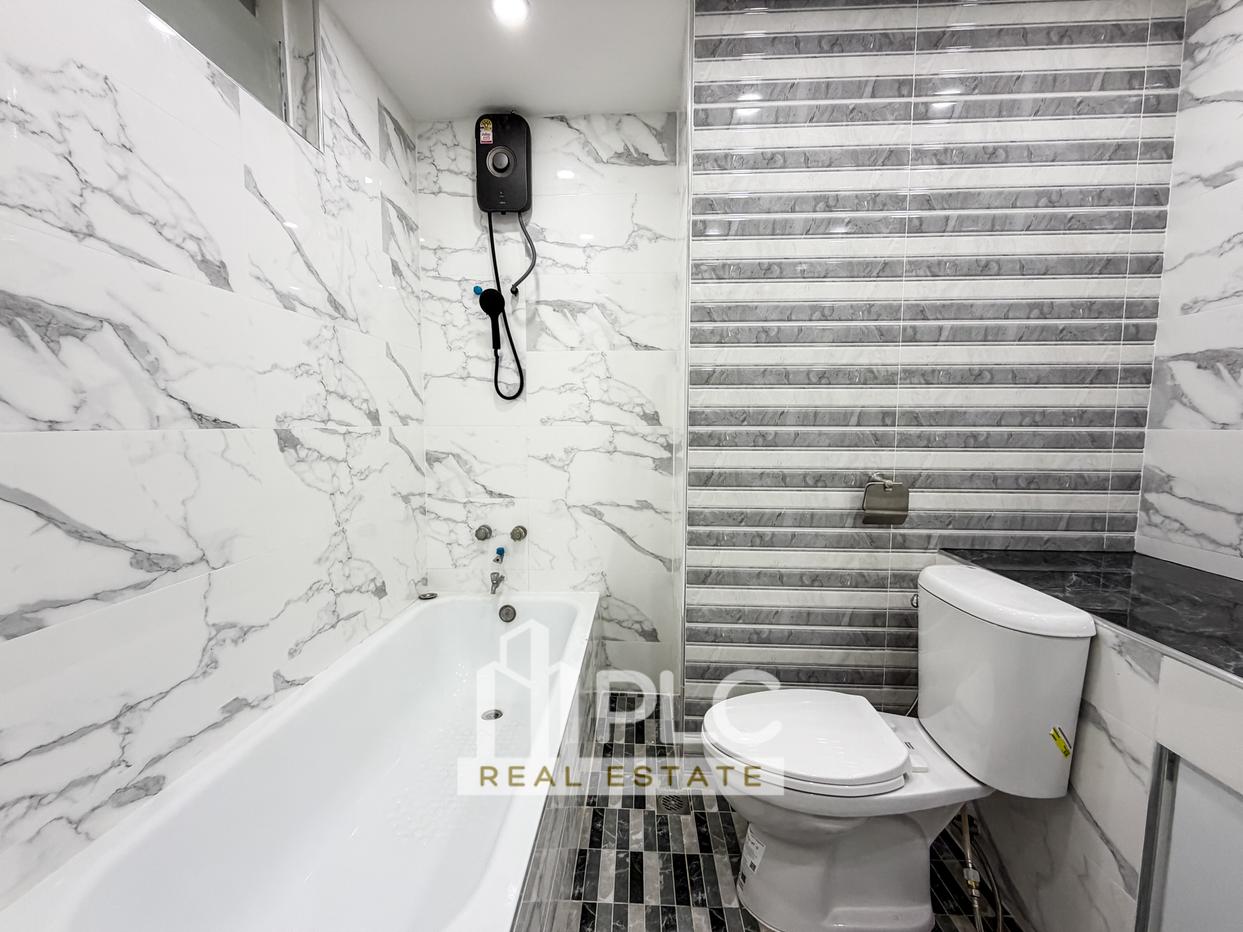 picture Grand View Condo Studio for Rent Na Jomtien Beachfront - 8/13