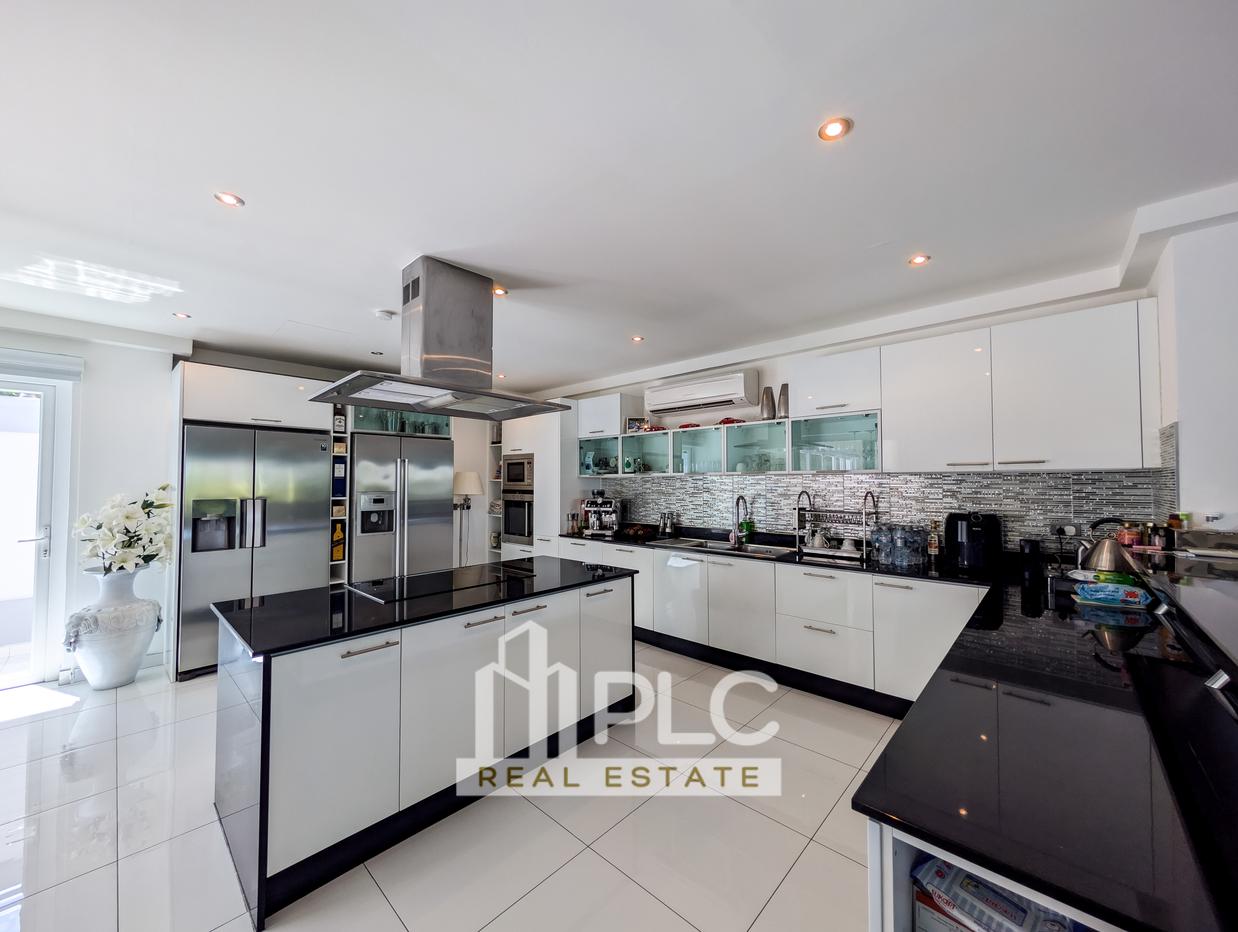 picture Luxury Sea View Villa for Sale East Pattaya with Sunset Views - 15/27