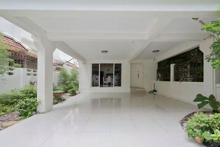 รูป ให้เช่าบ้านเดี่ยว 4 ชั้น ซอยสุขุมวิท 31 (แยก 2) ใกล้ BTS พร้อมพงษ์ พร้อมเข้าอยู่ (H6918) - รูปที่ 26/27