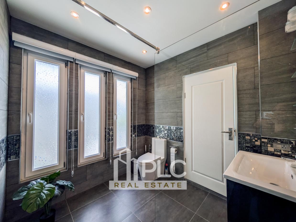 picture Luxury Sea View Villa for Sale East Pattaya with Sunset Views - 23/27