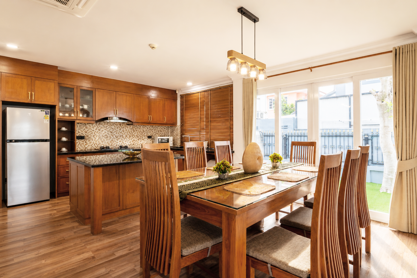 รูป Luxury Pool Villa for Rent in Chaiyaphruek East Pattaya 5Bedroom - รูปที่ 5/19