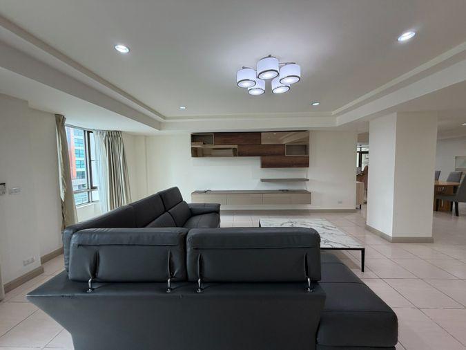 รูป Best Price 🔥ให้เช่า Royal Castle Sukhumvit 39 ห้องสวย เฟอร์ครบ ราคาดีมาก พร้อมเข้าอยู่‼️ DS3601 | Line @Dstay - รูปที่ 3/20