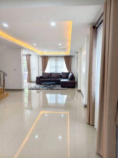 รูป ขายบ้านเดี่ยวหลังมุม ศรีราชา ทำเลไร่กล้วย พื้นที่กว้าง น่าอยู่ - รูปที่ 2/17