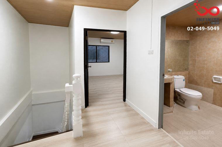 รูป ทาวน์เฮาส์ 2 ชั้น ประเสริฐมนูกิจ 42 หมู่บ้านสราญรมย์ รีโนเวทใหม่ ตรงข้ามสวน ใกล้แยกเกษตร–นวมินทร์ - รูปที่ 10/11