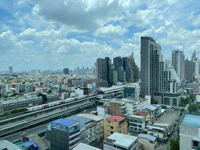 รูป 🏙️ ทิศเหนือไม่ร้อนแดด ชั้นสูงวิวเมืองฉ่ำ! ปล่อยเช่า Teal Sathorn - Taksin ใกล้สถานีรถไฟฟ้า 🚝 - รูปที่ 3/10