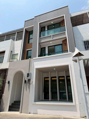 รูป ขาย Home Office & Residence โพรมิเน็นท์ เพลส สุขุมวิท 101 พร้อมลิฟต์ส่วนตัว (HO6911) - รูปที่ 1/49