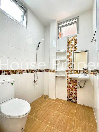 picture Newly renovated corner house in a prime location at Sahaphap 6 Village, Laem Chabang. - 8/17