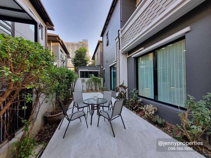 picture 400 Sq.m. Luxury Home with 7 Parking Spaces & Private Maid's Quarter 🚗 - 2/15