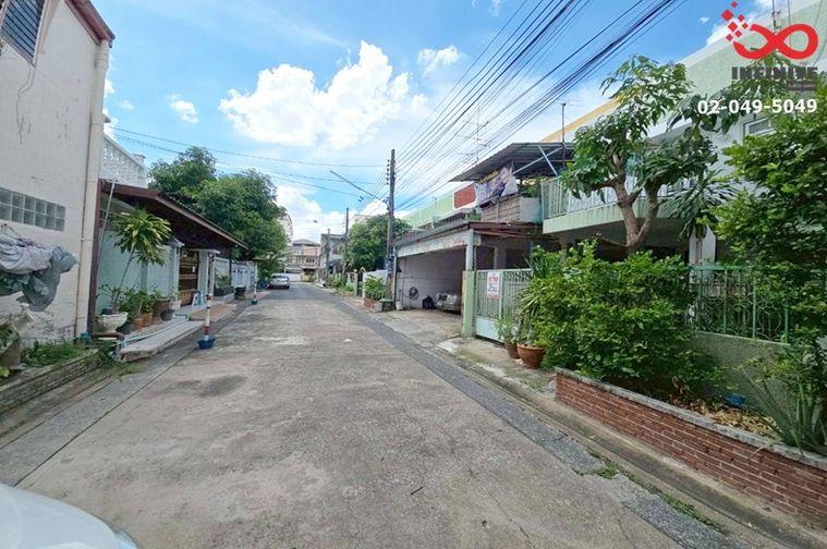 รูป ขายทาวน์เฮาส์ 2ชั้น 28ตรว. ถนนนวมินทร์ หมู่บ้านปรีชา 2 นวมินทร์ 65 ใกล้ MRT บางกะปิ - รูปที่ 3/5