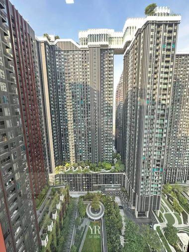 รูป Life Asoke Hype แต่งสวยมีสไตล์ โซฟานั่งเล่นกว้าง มีมุมโต๊ะทำงานกระจกเข้ามุมวิวตึกสูง 1 ห้องนอน 1 ห้องน้ำ พร้อมอยู่เลย - รูปที่ 10/10