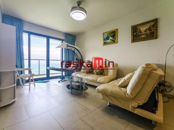 picture Zire Wongamat | 1-Bedroom, Panoramic Sea View, High Floor – For Sale - 12/20