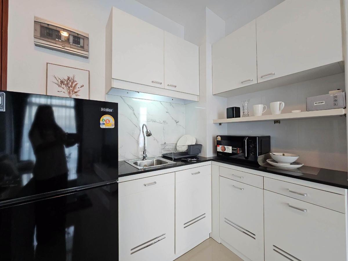 picture 🔥 Condo for Sale at CC Condominium – Fully Furnished Pool View Unit, Ready to Move In - 5/8