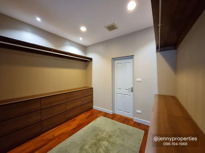 picture 400 Sq.m. Luxury Home with 7 Parking Spaces & Private Maid's Quarter 🚗 - 13/15