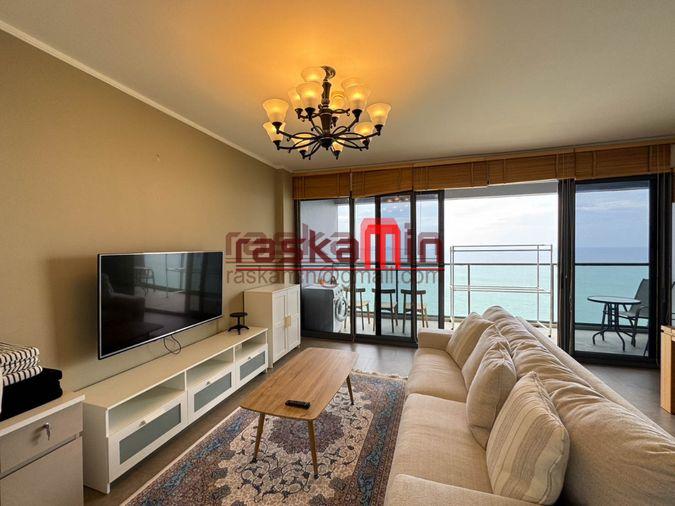 picture Zire Wongamat | High-Floor Beachfront Condo, 2BR/2BA – For Sale - 6/22