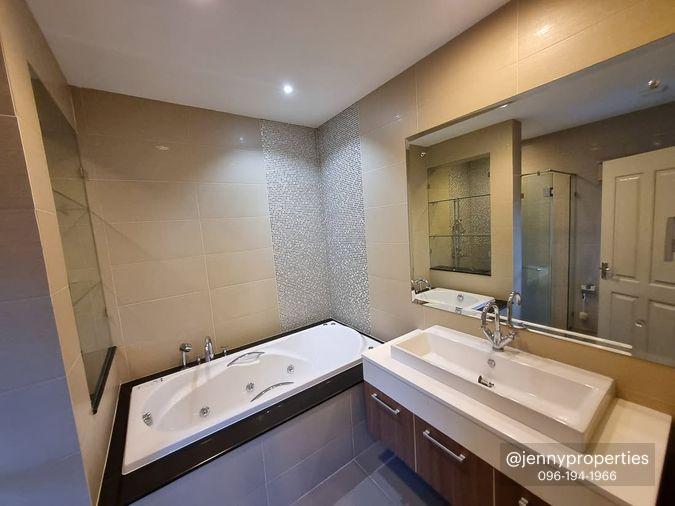 picture 400 Sq.m. Luxury Home with 7 Parking Spaces & Private Maid's Quarter 🚗 - 14/15