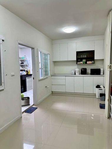รูป ขายด่วน ขายขาดทุน ทาวน์โฮม 2 ชั้น Pruksa Ville 55 วงแหวน–รามอินทรา บ้านพร้อมอยู่ ราคาพิเศษ เพียง 1.98 ล้านบาท ใกล้ MRT สายสีชมพู และ Fashion Island - รูปที่ 4/15