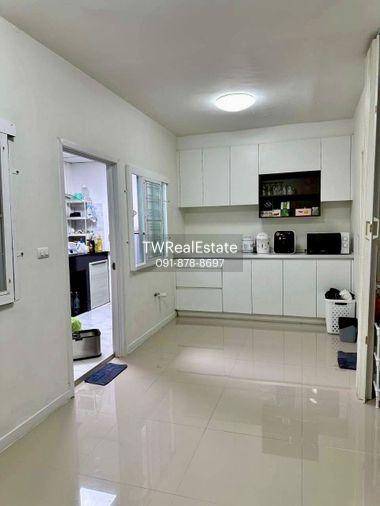 รูป ขายด่วน ขายขาดทุน ทาวน์โฮม 2 ชั้น Pruksa Ville 55 วงแหวน–รามอินทรา บ้านพร้อมอยู่ ราคาพิเศษ เพียง 1.98 ล้านบาท ใกล้ MRT สายสีชมพู และ Fashion Island - รูปที่ 4/15