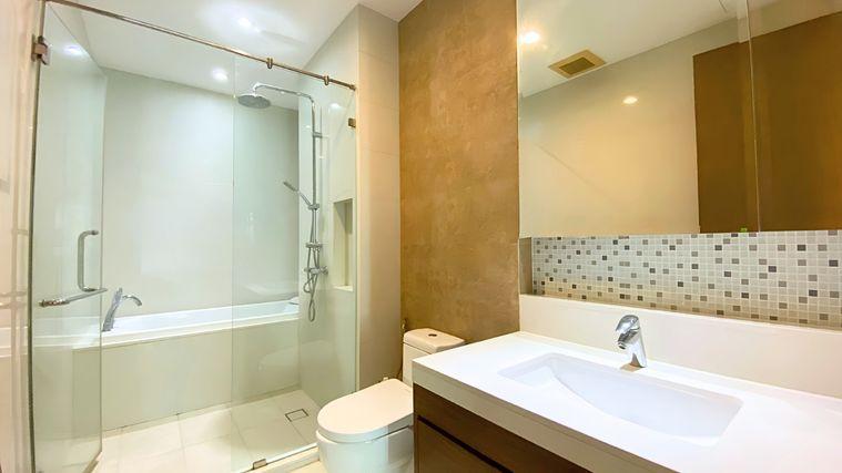 รูป 🔥 Bright Sukhumvit 24 ห้องใหญ่ Luxury 67 ตร.ม. ใกล้ BTS พร้อมพงษ์ เพียง 48,000 บาท ✨ ทำเลสุขุมวิท 24 ใจกลาง Em District พร้อมเข้าอยู่ 🏙️ - รูปที่ 2/8