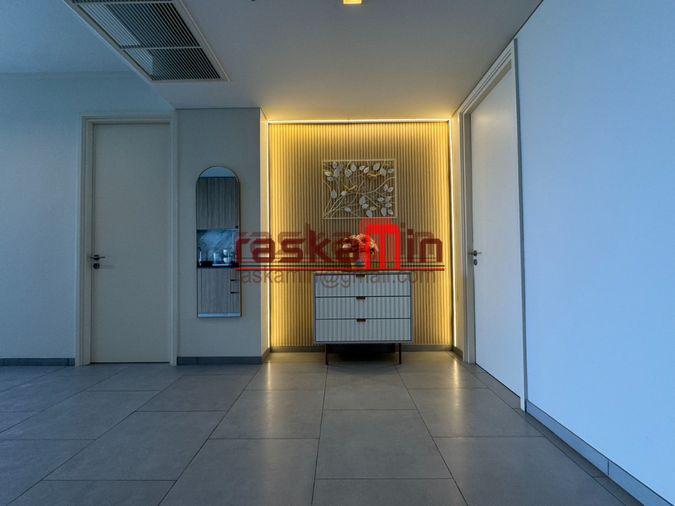 picture ZIRE WONGAMAT | High-Floor 2-Bedroom Corner Condo for Sale - 3/12