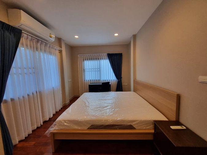 picture 400 Sq.m. Luxury Home with 7 Parking Spaces & Private Maid's Quarter 🚗 - 15/15
