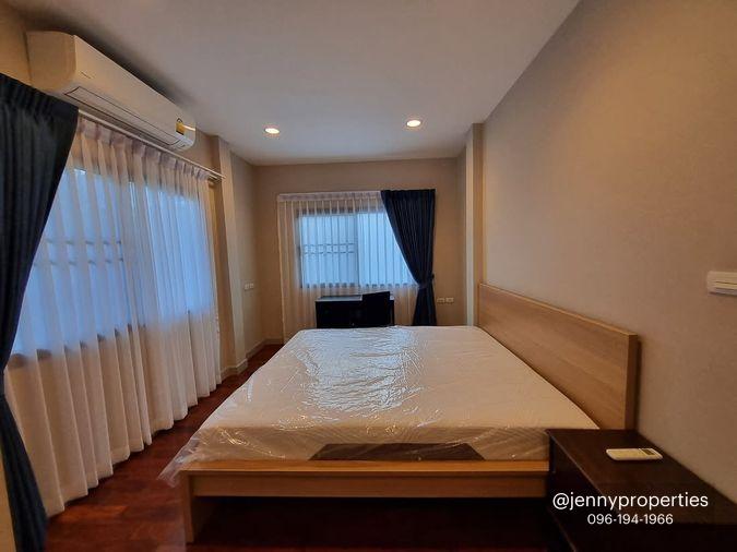 picture 400 Sq.m. Luxury Home with 7 Parking Spaces & Private Maid's Quarter 🚗 - 15/15