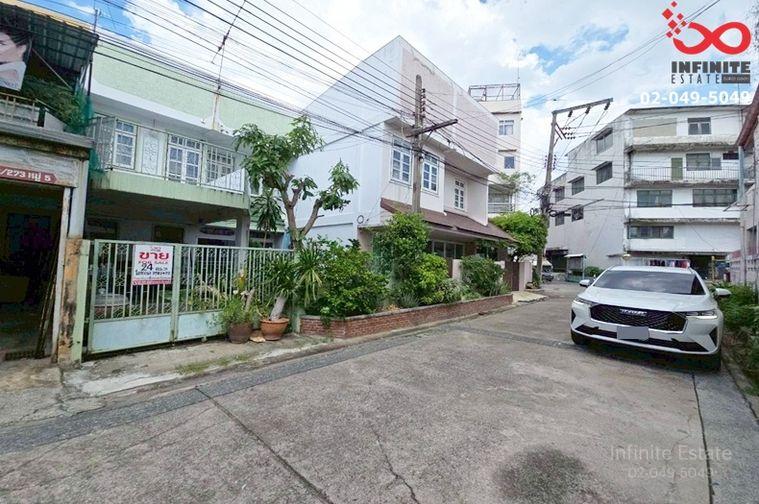 รูป ขายทาวน์เฮาส์ 2ชั้น 28ตรว. ถนนนวมินทร์ หมู่บ้านปรีชา 2 นวมินทร์ 65 ใกล้ MRT บางกะปิ - รูปที่ 1/5