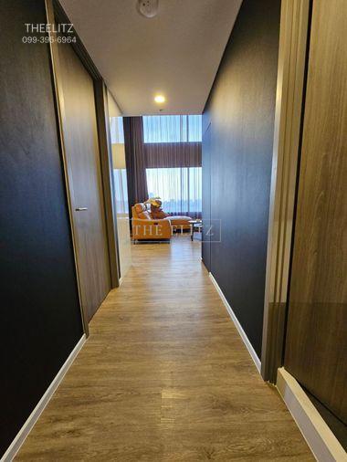 รูป ✨ Sleek Brand-New Duplex Suite with Dramatic Double-Height Ceilings in Prime Rama 9 ✨ - รูปที่ 16/40
