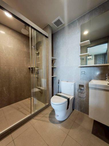 picture The Issara Sathorn | 🚆 Convenient transportation, near BTS Chong Nonsi and MRT Lumpini. - 7/7