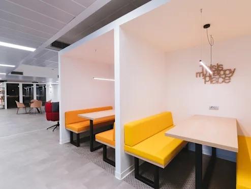รูป เซอร์วิสออฟฟิศให้เช่าที่ BTC Space อ.ฉลอง ภูเก็ต เป็นสำนักงานสมัยใหม่ พร้อมCoworking ใกล้ศูนย์กลางธุรกิจสำคัญต่างๆ ตั้งอยู่ใกล้ Chalong Pier  - รูปที่ 5/11