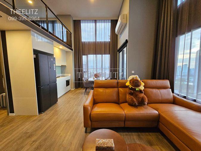 รูป ✨ Sleek Brand-New Duplex Suite with Dramatic Double-Height Ceilings in Prime Rama 9 ✨ - รูปที่ 4/40