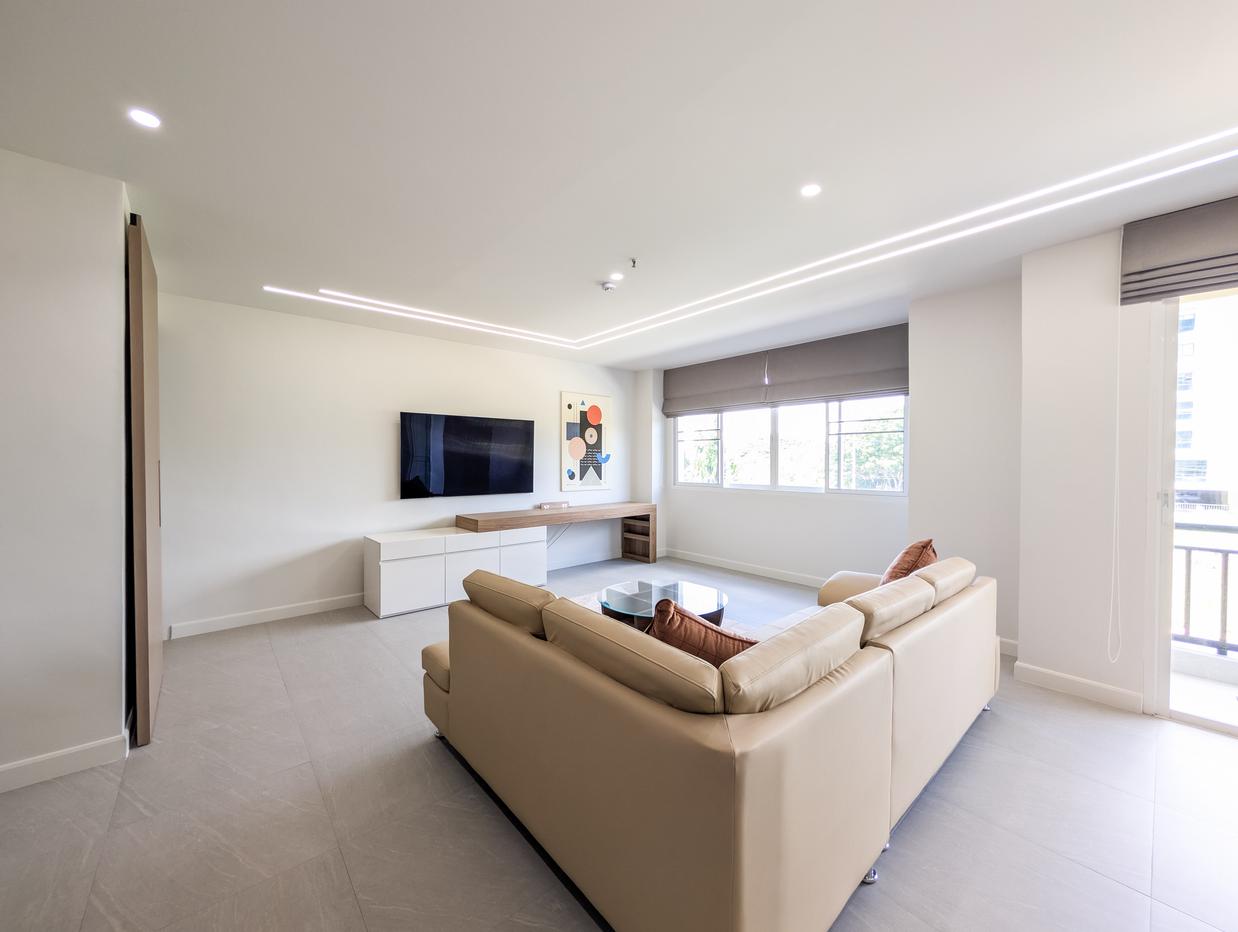 รูป Nova Atrium Central Pattaya 2 Bedroom Renovated Condo for Sale - รูปที่ 3/21
