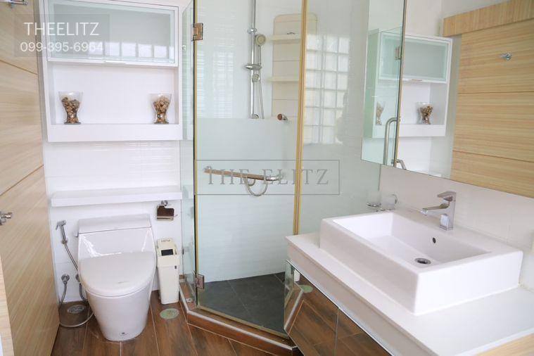รูป ✨ Newly Renovated Ultra-Spacious Residence Near BTS/MRT – Modern Comfort with Massive Living Area ✨ - รูปที่ 11/19