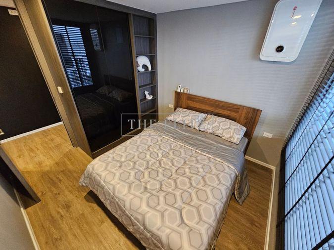 รูป ✨ Sleek Brand-New Duplex Suite with Dramatic Double-Height Ceilings in Prime Rama 9 ✨ - รูปที่ 12/40