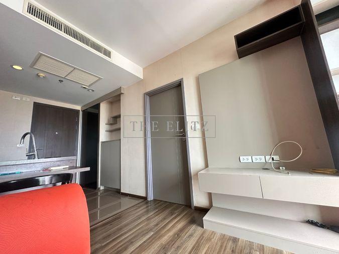 รูป ✨ Immaculate Modern Suite with Exceptional Layout – Prime Sathorn-Taksin Location Ready to Move In ✨ - รูปที่ 4/27