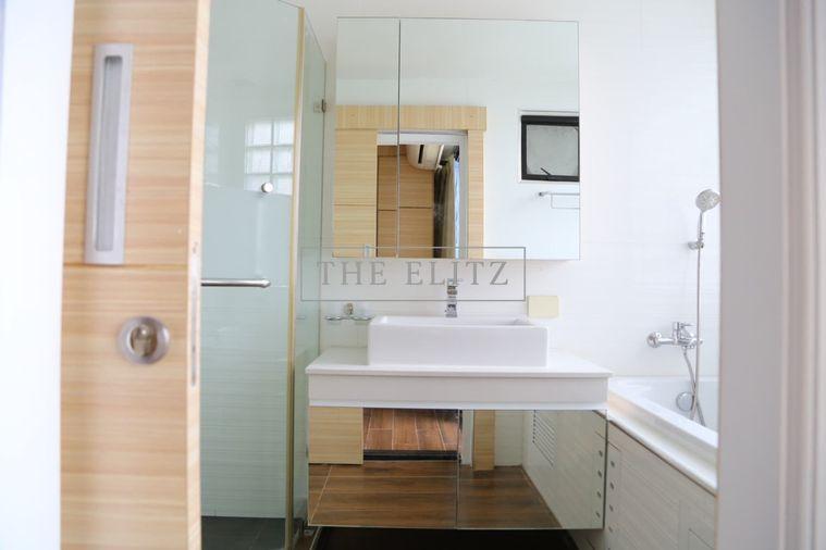 รูป ✨ Newly Renovated Ultra-Spacious Residence Near BTS/MRT – Modern Comfort with Massive Living Area ✨ - รูปที่ 9/19