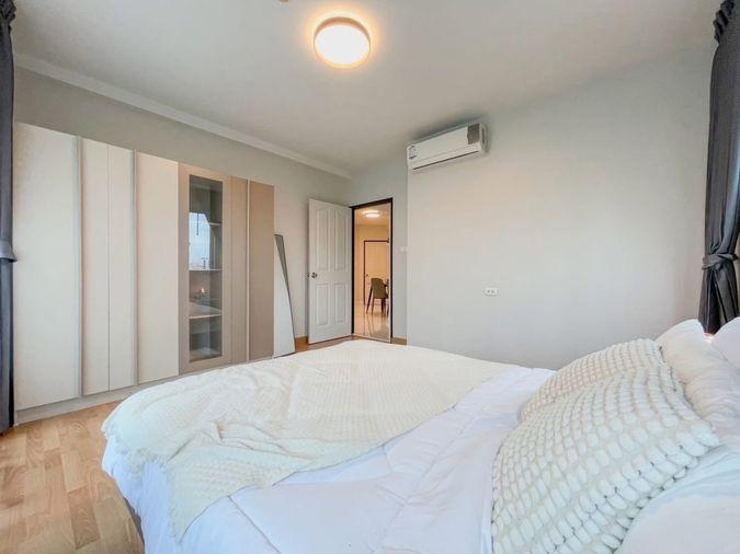 picture City Resort Huai Khwang Ratchada | Conveniently located near MRT Huai Khwang, approximately 10 minutes away. - 3/8