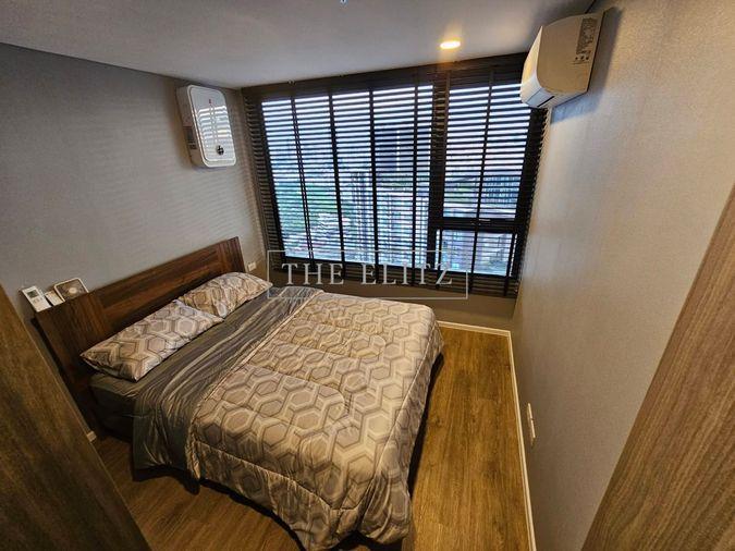 รูป ✨ Sleek Brand-New Duplex Suite with Dramatic Double-Height Ceilings in Prime Rama 9 ✨ - รูปที่ 10/40