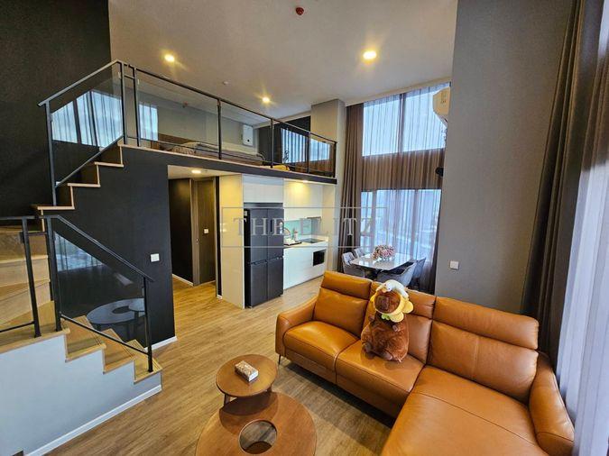 รูป ✨ Sleek Brand-New Duplex Suite with Dramatic Double-Height Ceilings in Prime Rama 9 ✨ - รูปที่ 3/40