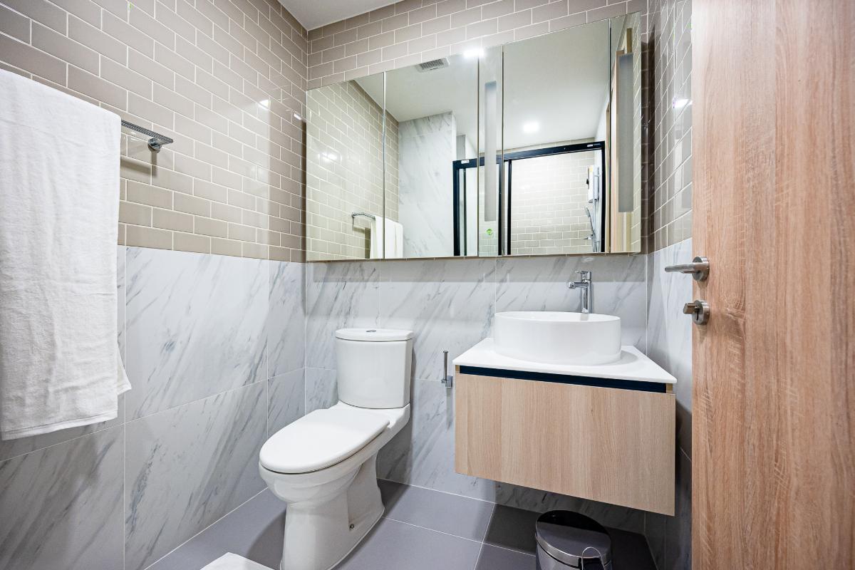 picture XT Phayathai Fully furnished with great facilitites ready to move in Please call 081-912-8883 - 8/11