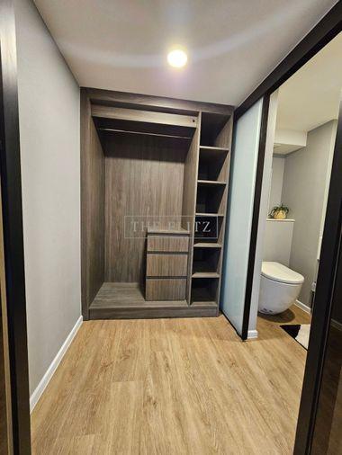 รูป ✨ Sleek Brand-New Duplex Suite with Dramatic Double-Height Ceilings in Prime Rama 9 ✨ - รูปที่ 19/40