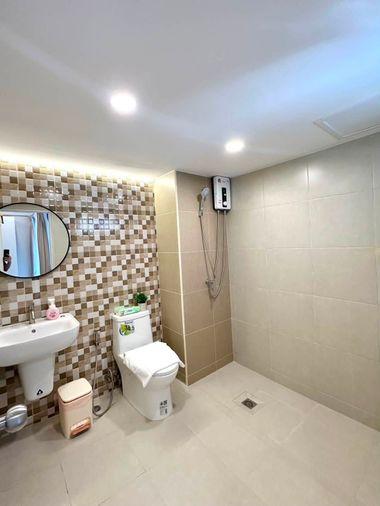 รูป 🔥 Ratchada City Condo ห้องใหญ่ 68 ตร.ม. 2 ห้องนอน ใกล้ MRT รัชดาภิเษก เพียง 25,000 บาท ✨ ทำเลรัชดา เดินทางสะดวก พื้นที่กว้าง พร้อมเข้าอยู่ 🏙️ - รูปที่ 2/14